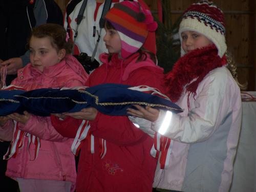 Die Medaillen-Mdchen Laura, Lena und Jana